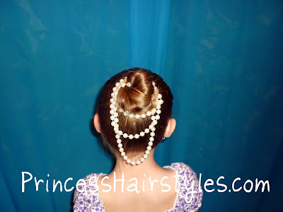 For step by step how to hairstyle instructions click on the title above