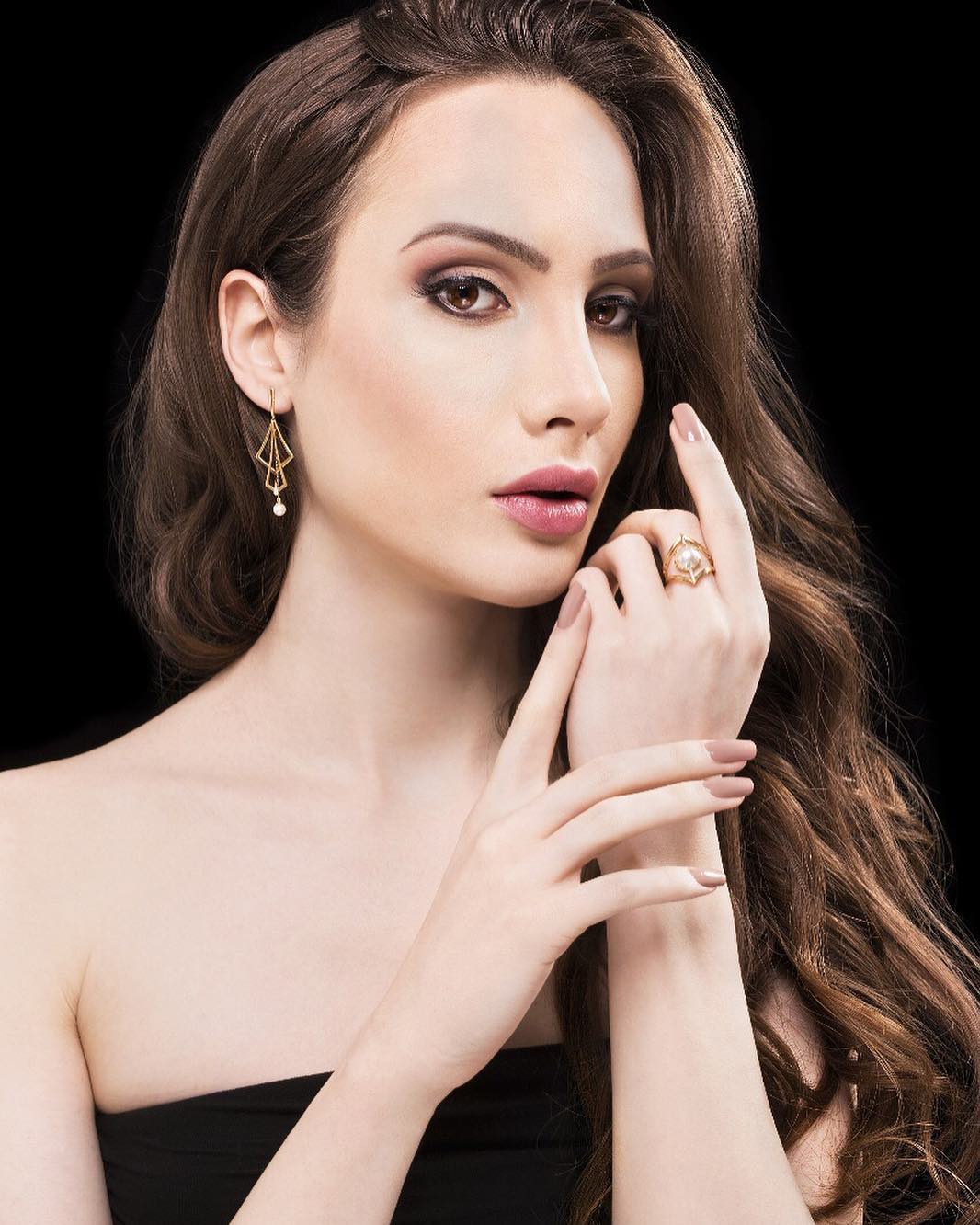 Branca Bacci-Brunelli – Most Beautiful Transgender Brazil Model Instagram