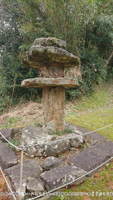 長見神社　灯篭