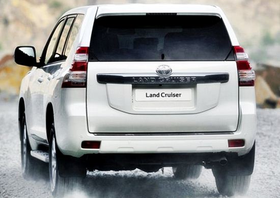 2016 Toyota land Cruiser 200 Price Design Review