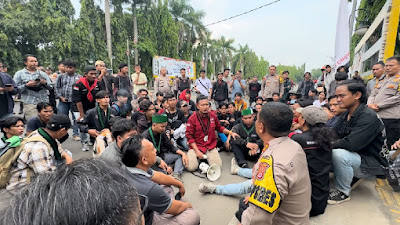 Kapolres Cilegon Turun Tangan,Dinginkan Mahasiswa Berujuk Rasa di Kantor Walikota
