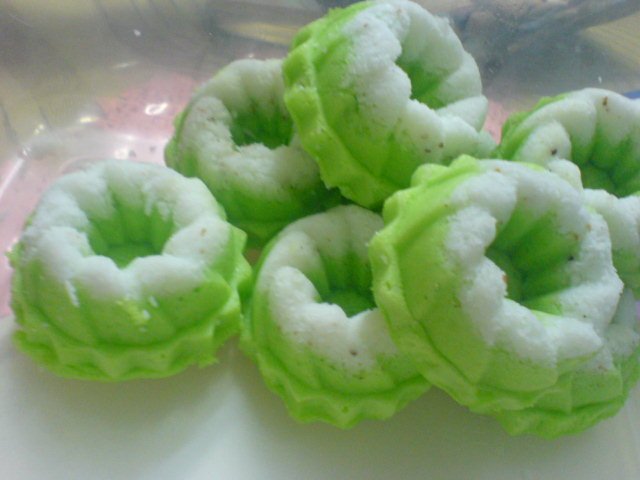 CoLouRs Of LiFe: Kuih Apam Seri Ayu