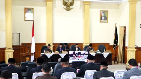 Pemko Pariaman Ikuti Paripurna Pidato Kenegaraan Peringatan HUT Ke-77 RI 2022