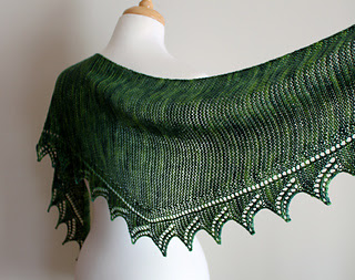 easy beginner lace shawl designed by Leah Michelle Designs