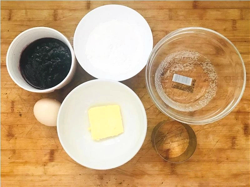 Super easy Soda Blueberry Pie