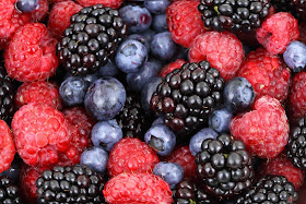 berries-superfood-health-benefits-lose-weight