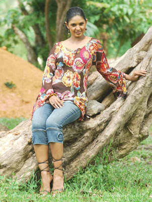 Sri Lankan Actress Dulani Anuradha Fernando