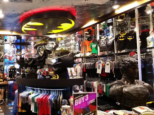 Batman和超人專賣店
