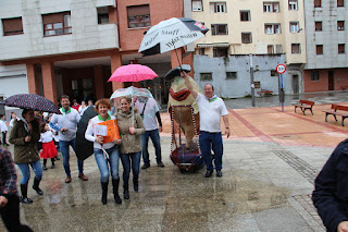 300 personas participan en el vídeo por los 50 años del Erreka-Ortu