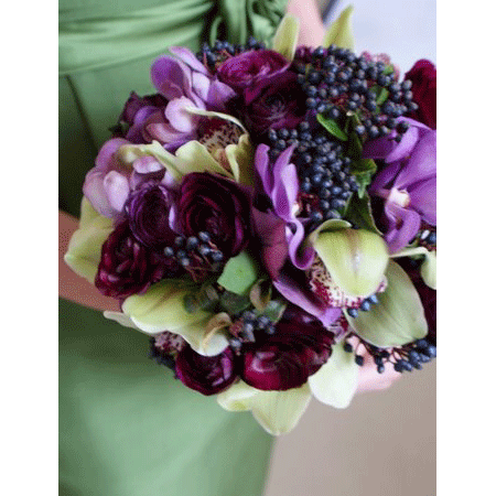 Gain a fresh perspective on your bridal bouquets check out these tips or go