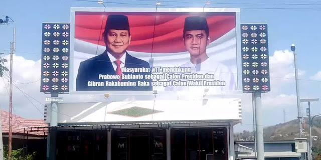 Baliho Prabowo-Gibran Muncul di Labuan Bajo, Muzani: Itu Sebuah...