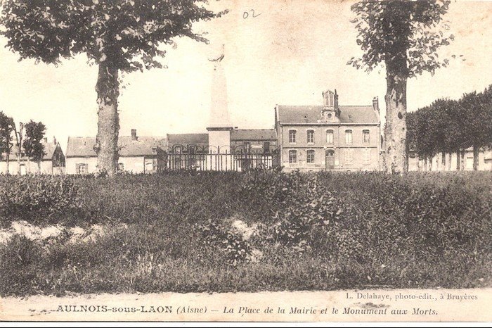 Le Monument aux Morts