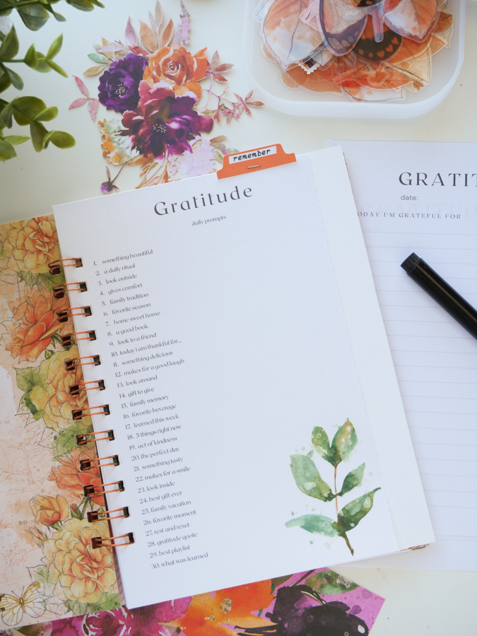 How To Craft a Gratitude Journal | Project Gratitude (and a bunch of free stuff)  |  JamiePate.com