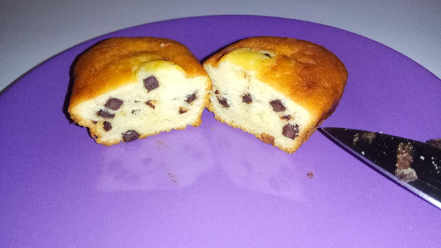 Czekoladowa babeczka Choco Tappuri Choco Chip Cake z Japonii