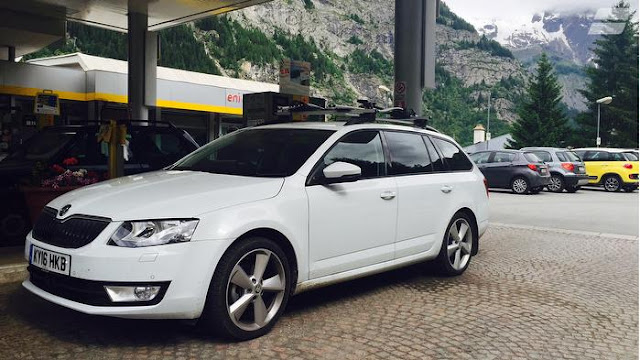 Skoda OctaVia EstatE long-Term test Review -  Report Second