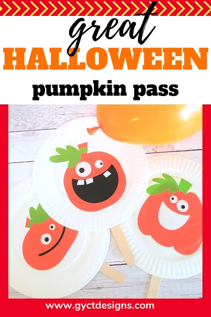 Be the star of your next Halloween party with this quick Halloween pumpkin game.  Make a pumpkin paddle game for the classroom party or just to play at home.