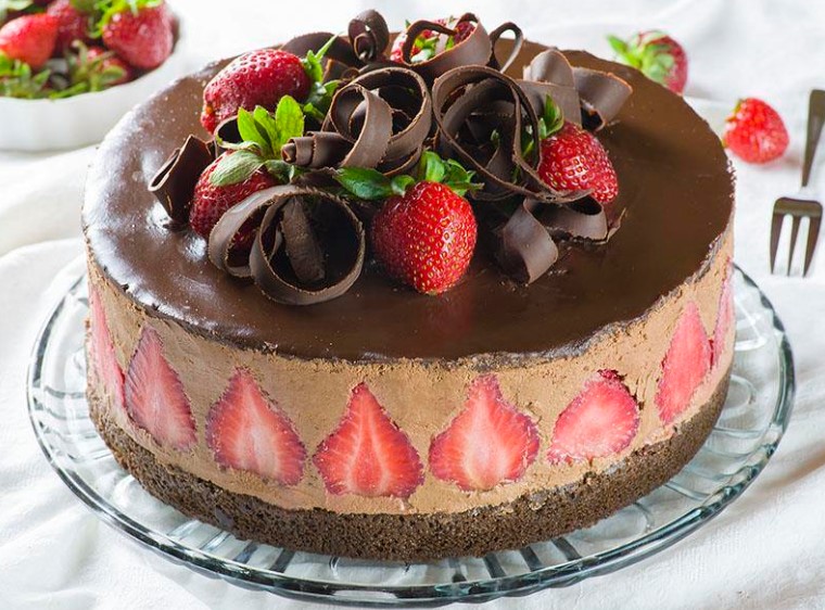 Strawberry Chocolate Cake #Christmas #cake - Easy Kraft ...