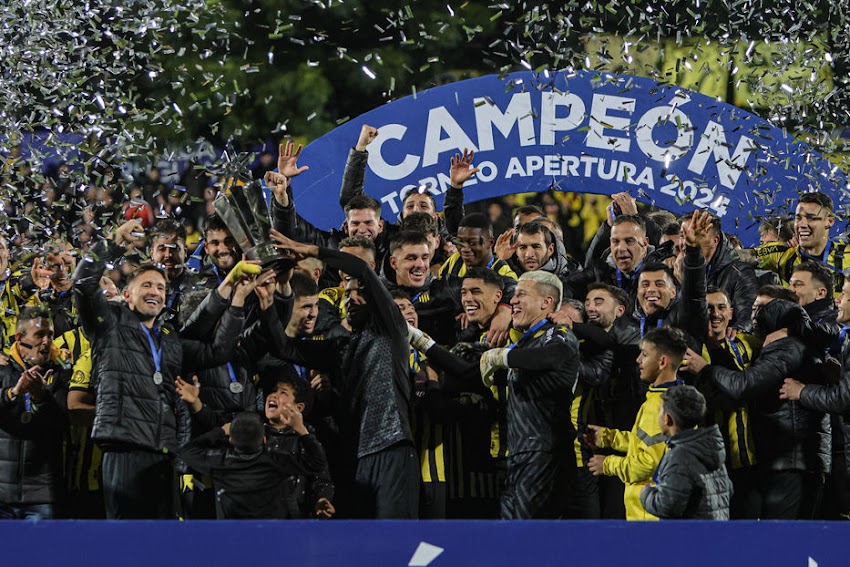 Peñarol conquistó el séptimo Torneo Apertura de su historia.