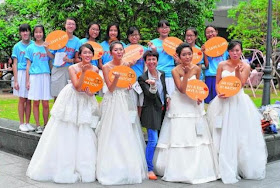 SAY 'I DO': Ms Prior (centre) with the NJC students (front row) and volunteers from Republic Polytechnic and Singapore Management University yesterday.