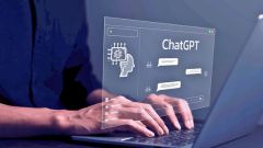 A person using a ChatGPT alternative to generate content