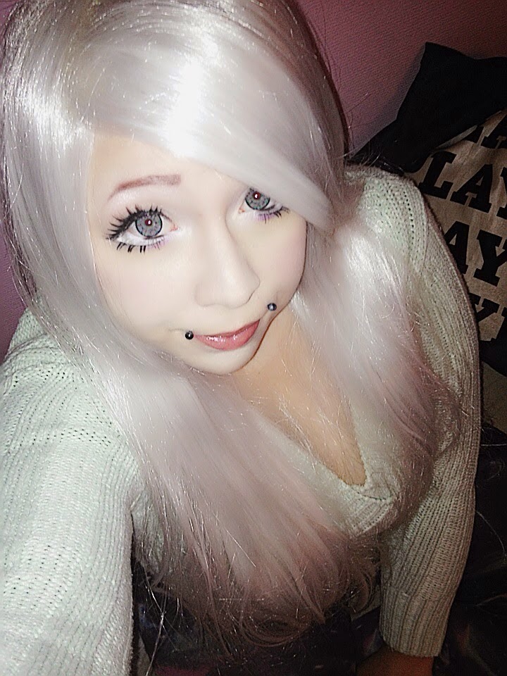 Final Fantasy Silver - White Cosplay Wig