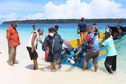 Markus Masnembra Kunjungi Potensi Wisata Pulau Urbi di Aimando