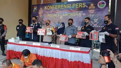 SATRESNARKOBA POLRES LAMONGAN MENGUNGKAP TUJUH PENGEDAR NARKOTIKA JENIS SABU, DOBEL L DAN GANJA..