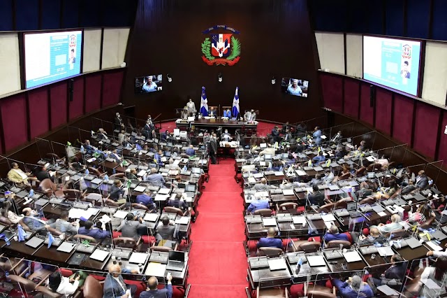 Diputados del PRM impulsan reforma constitucional sin apoyo de la oposición