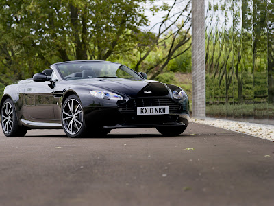 Aston Martin V8 Vantage N420 Roadster Photos