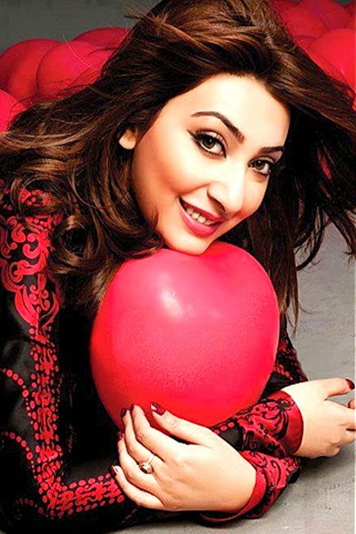 http://www.funmag.org/pictures-mag/pakistani-celebrities/glamours-pakistani-actress-ayesha-khan-photos/