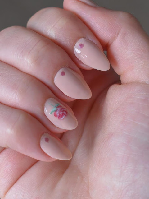 Minimalist Nail Art Ideas You Can DIY.#5