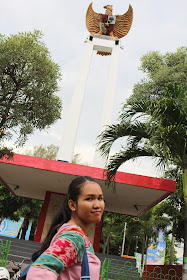 patung garuda pancasila pare