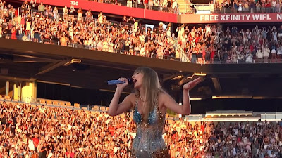 Konser Taylor Swift di Singapura, Warganet: Kenapa Gak di Indonesia?