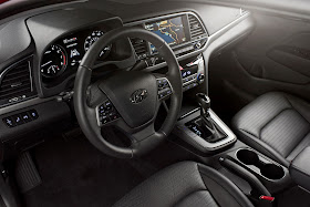 Interior view of 2017 Hyundai Elantra