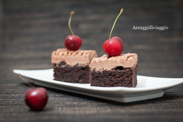 Brownies al cioccolato, ciliegie e Porto