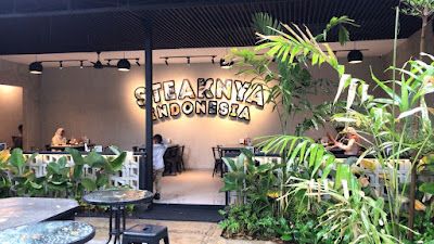 Waroeng Steak & Shake Purnawarman, Area Makan Outdoor Harga Ramah Kantong