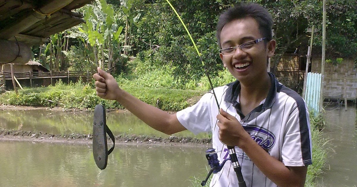 Paling Bagus 11 Gambar Gambar Lucu  Mancing  Richa Gambar