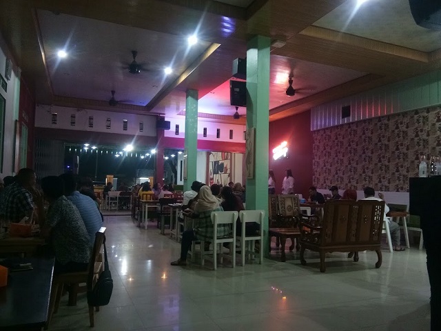 suasana molivia cafe medan