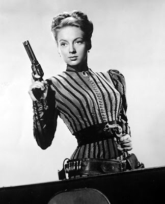 Evelyn Keyes