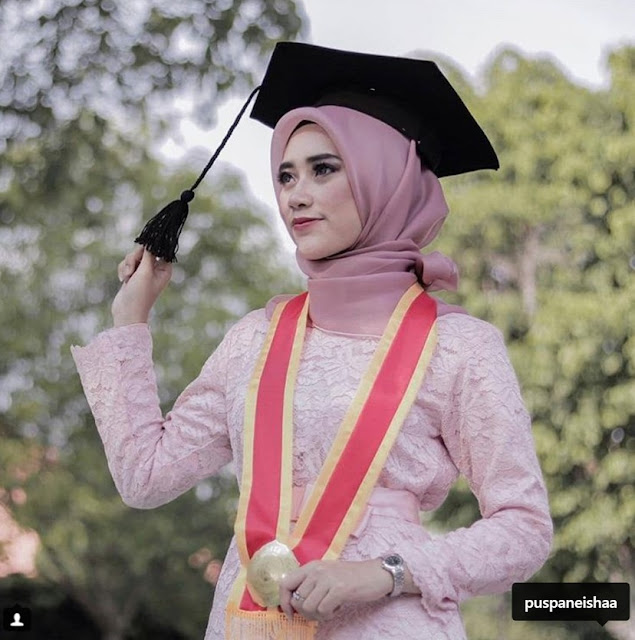 model hijab wisuda simple terbaru