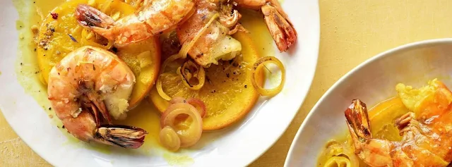 King prawns on spicy orange slices