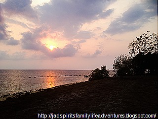 Stunning sunset of Potipot Island_vibrant