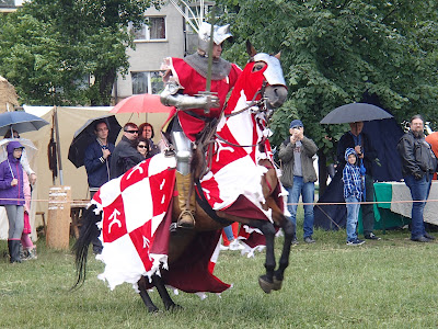 Kraków, Wawel, wianki 2015, jarmark świętojański, turniej rycerski, tortury, kat