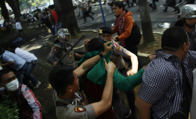 Pendukung Jokowi Terluka Dalam Bentrokan Antar Siswa