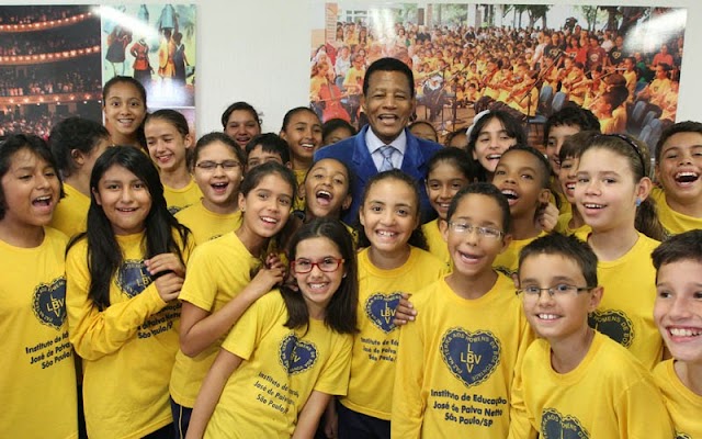 Coral de jovens da LBV homenageia Jair Rodrigues com música “Disparada”