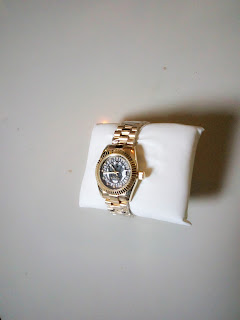 Unisex Classic Analogue Bracelet Strap Rolex Wristwatch -Gold/silver & Gold Available