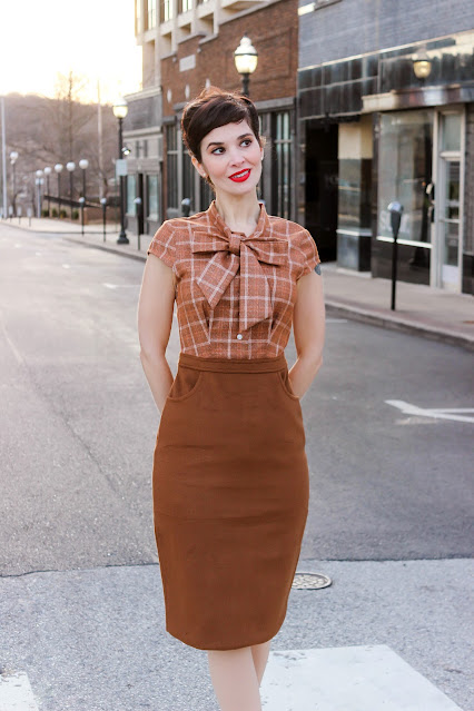 2PCS BROWN BOLERO JACKET & PLAID PENCIL DRESS From Retro Stage