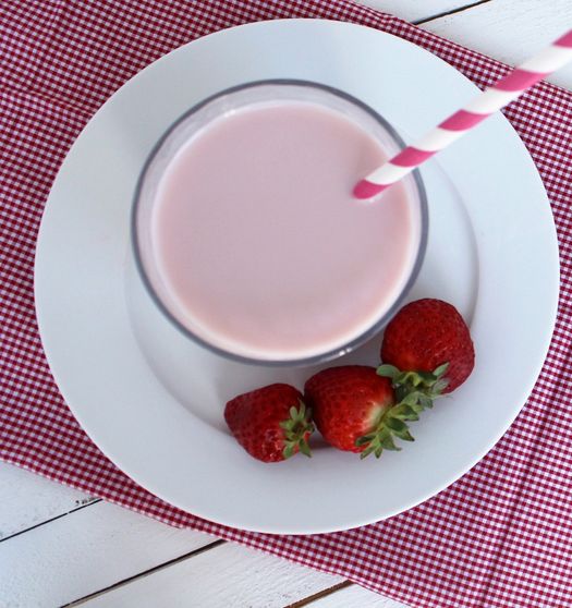 Homemade Strawberry Milk 