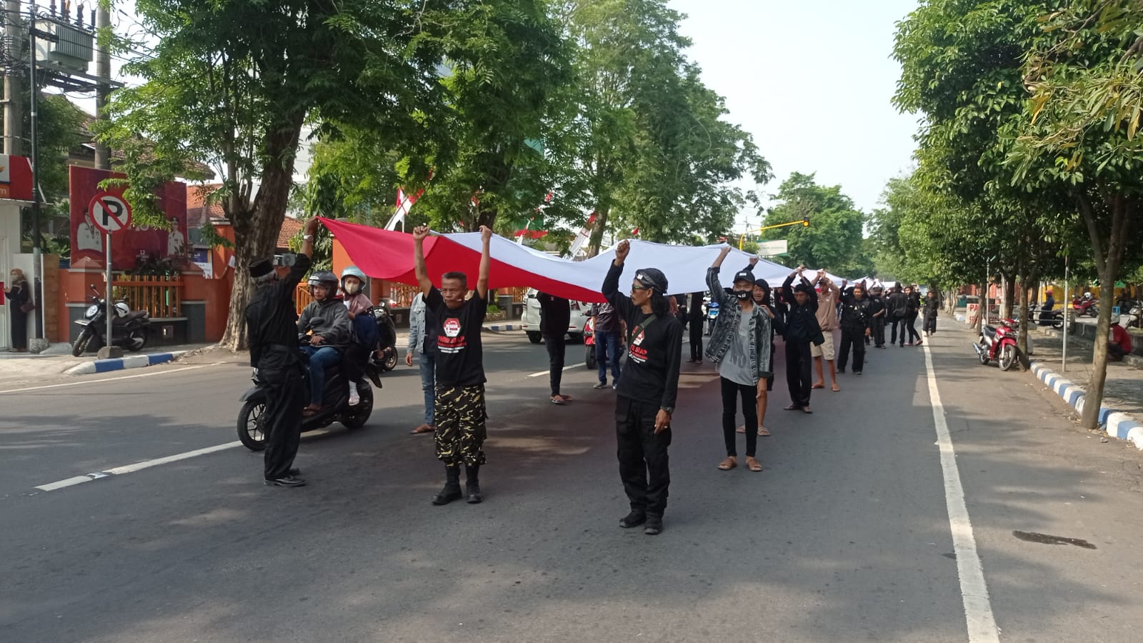 PNIB Kirab Merah Putih Jombang Jawa Timur Kota Santri & Pluralisme, Selamanya Tolak Khilafah & Politik Identitas