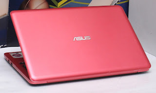 Laptop Slim ASUS E202SA Celeron N3060 LED 11.6-Inchi